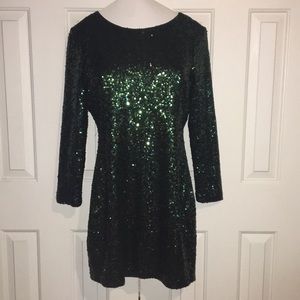 Beautiful emerald green sequins dress
